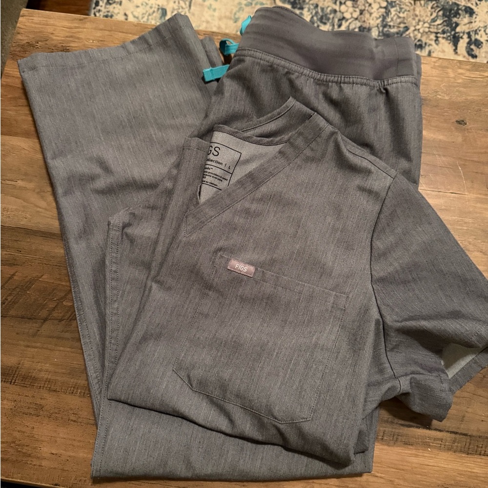 Figs Graphite Scrub Set - Top and Pants
